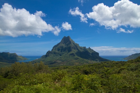 Opunohu Bay on the left, Cook's Bay on the right, Mt. Rotui in the center, Moorea,  9/26/14